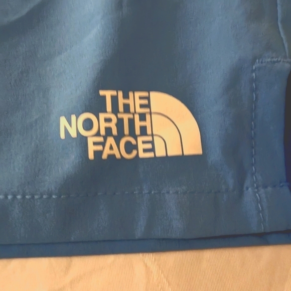 The North Face Wander blue flashdry shorts, mens 3XL or woman's 2x, NWT - Picture 7 of 15
